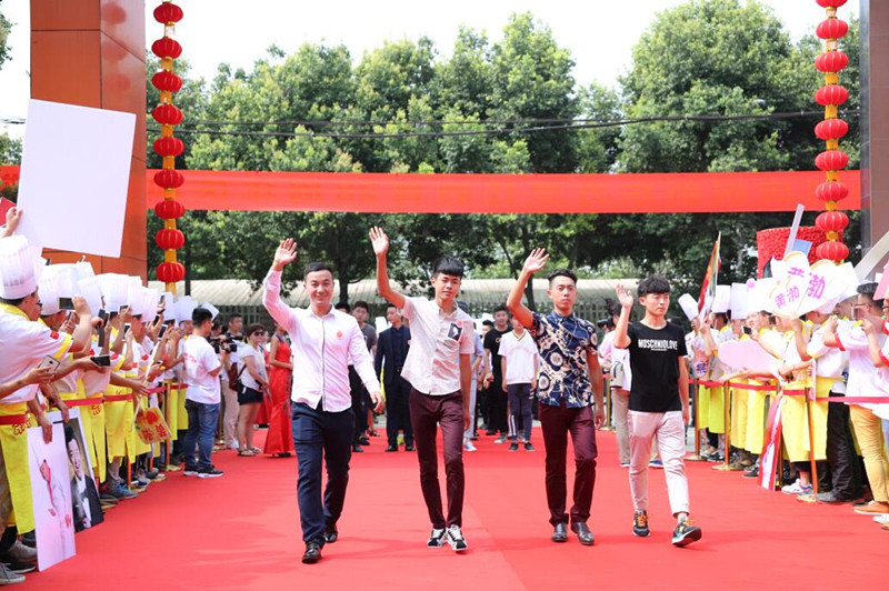 珠海新东方烹饪学校_新东方烹饪教育28周年庆典精彩亮点回顾